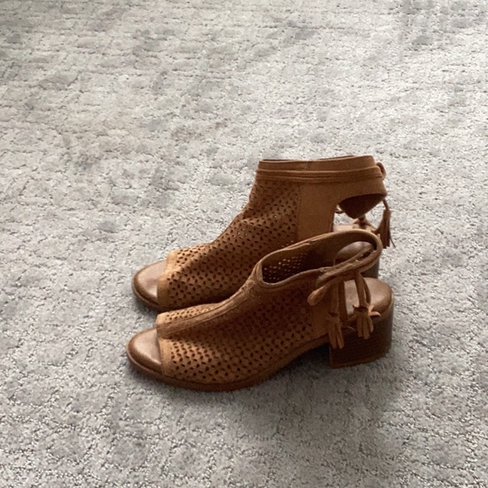 Heel booty
